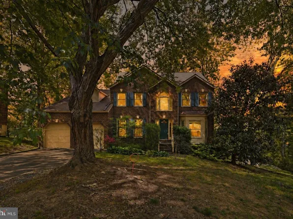 1128 Aquia Dr, Stafford, VA 22554