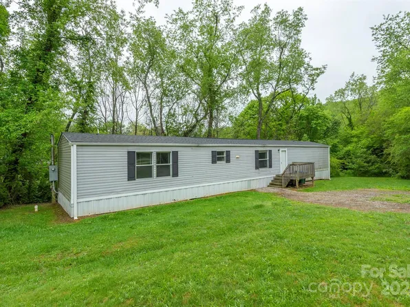 553 Old Fort Rd, Fairview, NC 28730