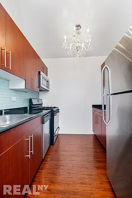 Rented by REAL New York | media 2