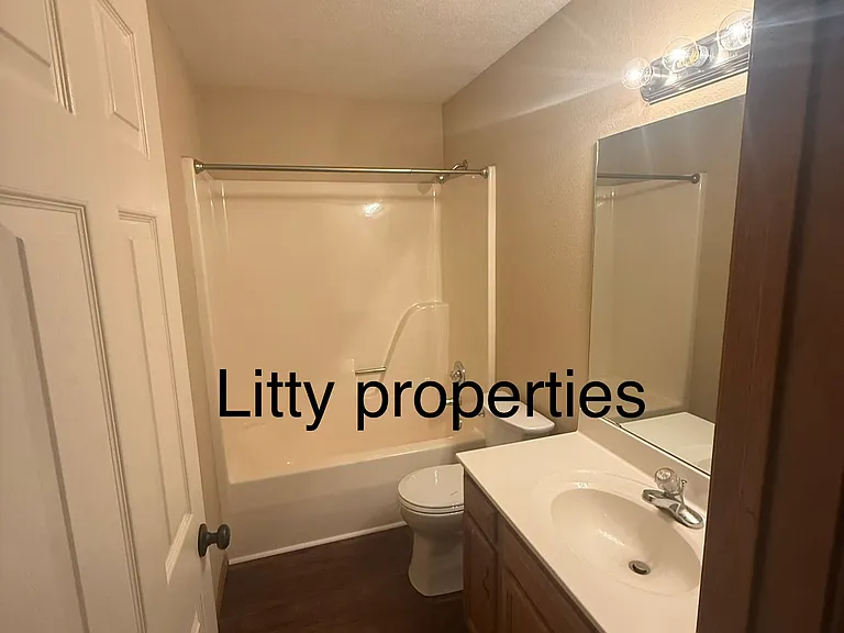1506 Laurel Rd — Photo 6