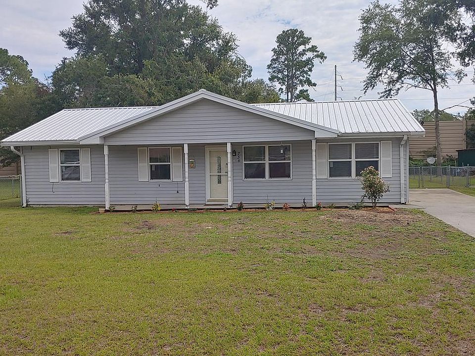 1st image of 734 Bacon Rd