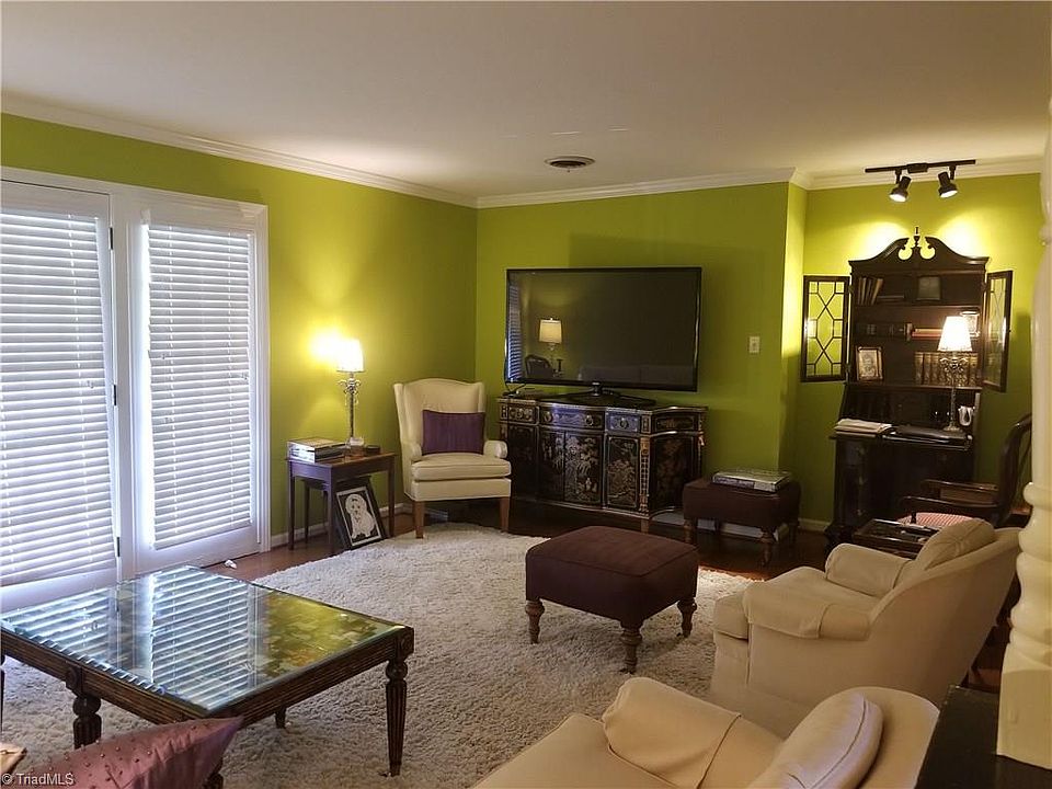 1st image of 4 Fountain Manor Dr Unit D