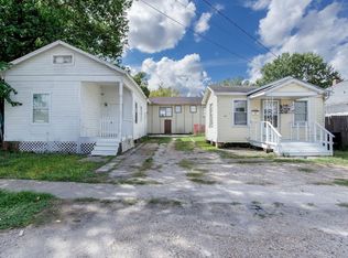 904 Panama St, Houston, TX 77009