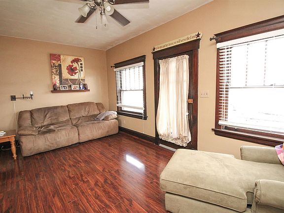 4th image of 2721 Dakota Ave