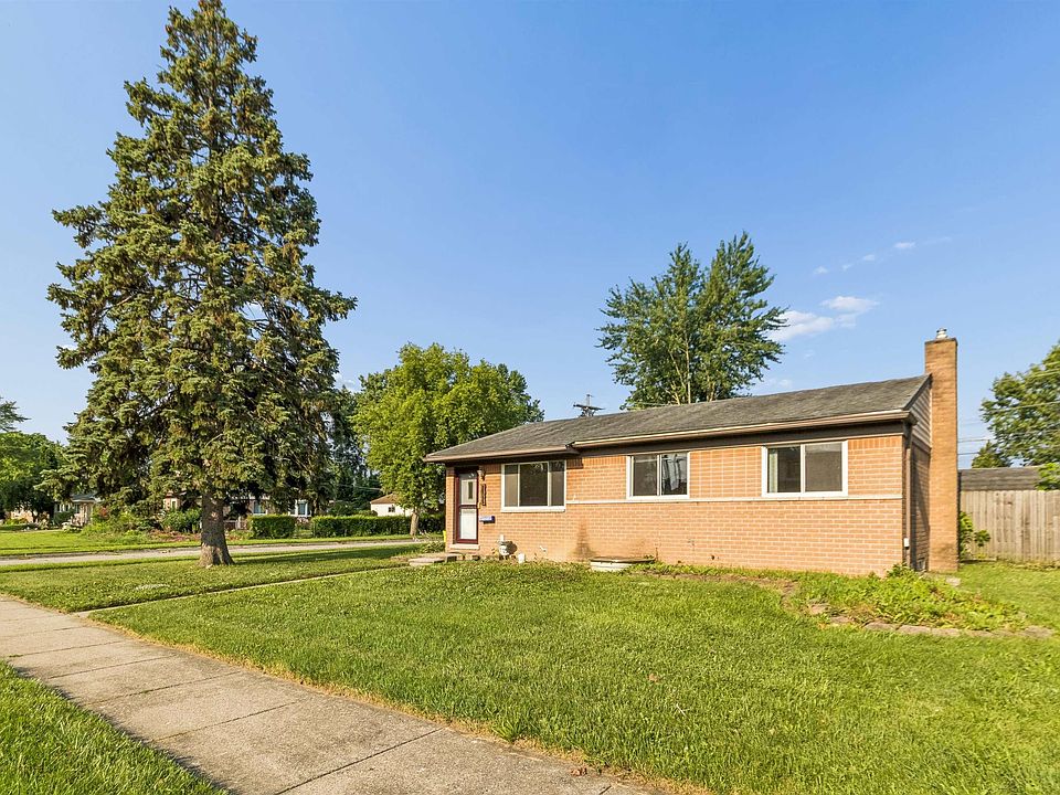 1st image of 35733 Simon Dr
