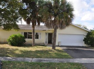 103 Winged Foot Ln W, Boca Raton, FL 33431