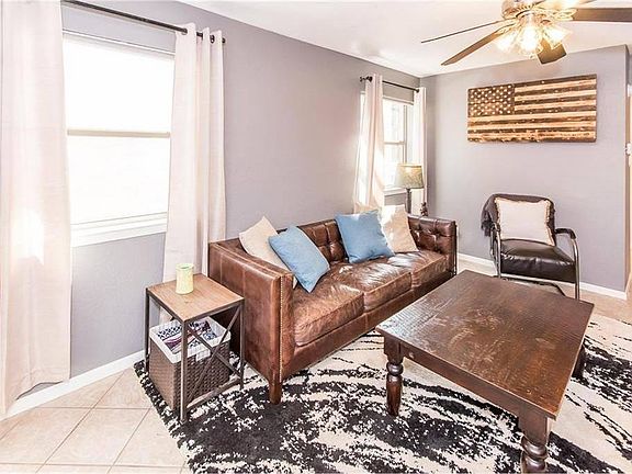4th image of 2104 Cullen Ave APT 201