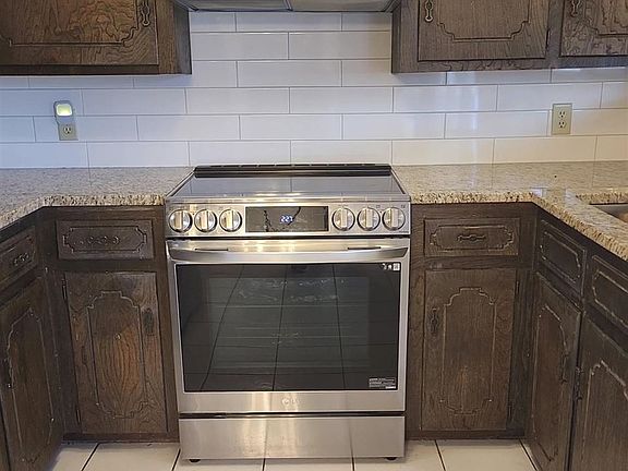 5th image of 303 NE 48th St