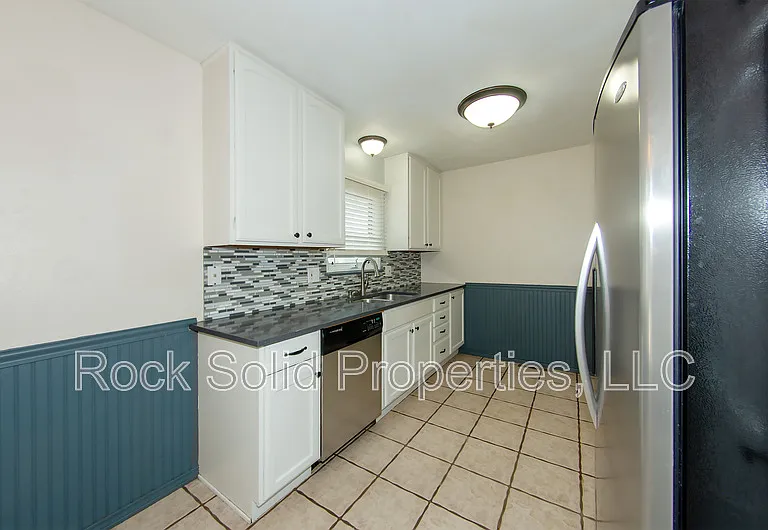 7231 Bomar Dr — Photo 12