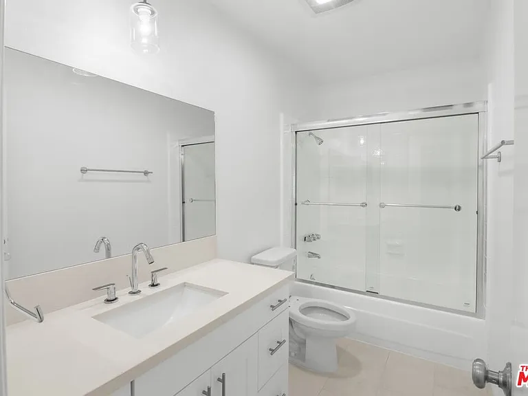 1114 12th St #103 — Photo 17