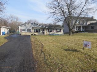 983 Valewood Rd, Bartlett, IL 60103