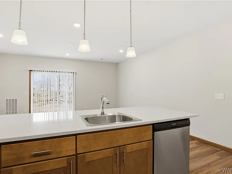 1130 Orchard Park Rd — Photo 6
