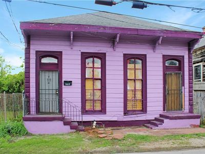 1618-20 Touro St, New Orleans, LA, 70116