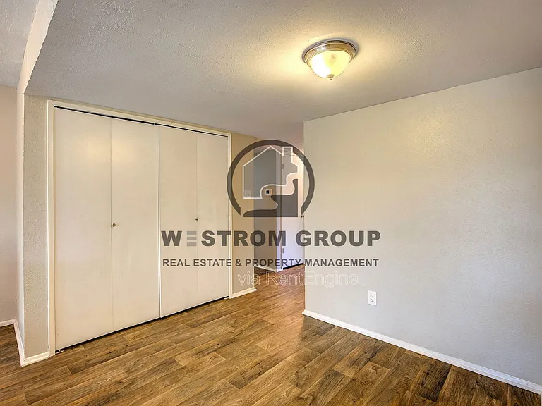 7801 Summerglen Rd — Photo 19