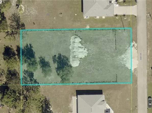 1117 Henry Ave, Lehigh Acres, FL 33972