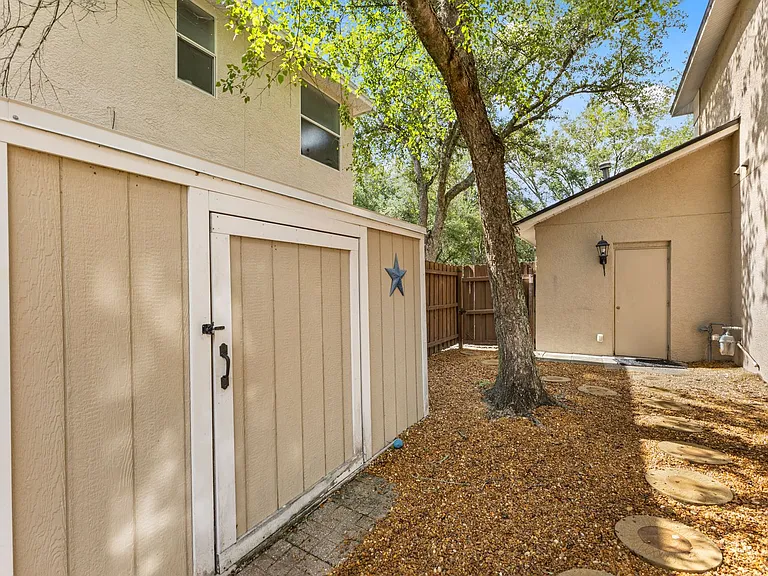 9307 Poplar Creek Ct — Photo 14