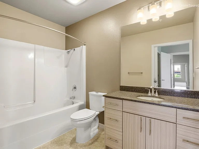 South Block Apartments — Photo 25