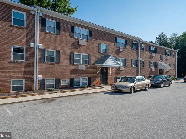 1 Radnor Dr APT B4, Newtown Square, PA 19073