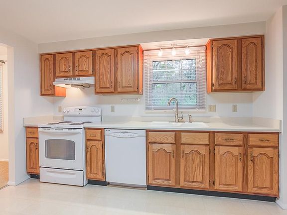 4th image of 4700 Whitewood Ct