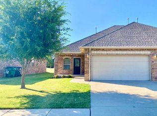 11500 NW 121st Pl, Yukon, OK 73099