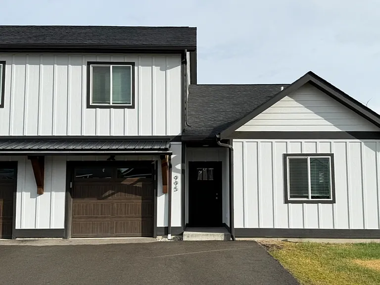 995 N Camas Ln — Photo 2