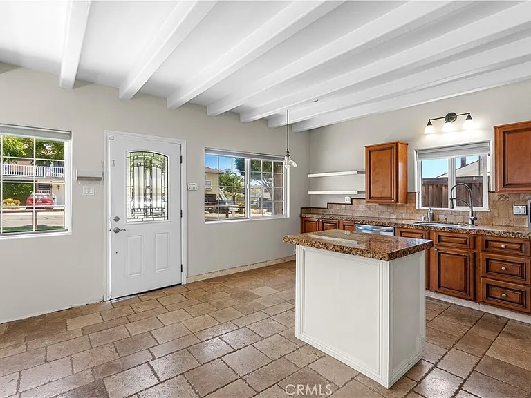 33965 Malaga Dr — Photo 11