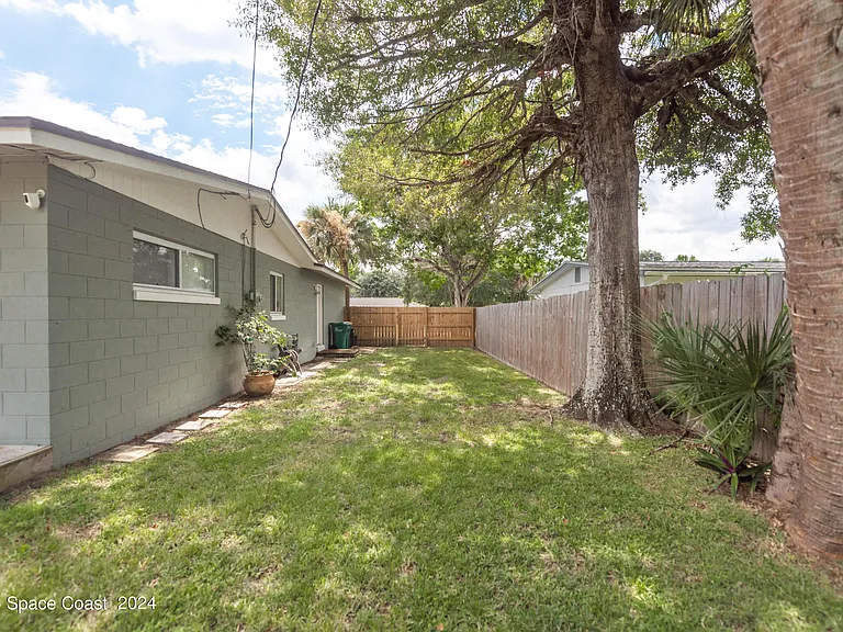 300 Nora Ave — Photo 30