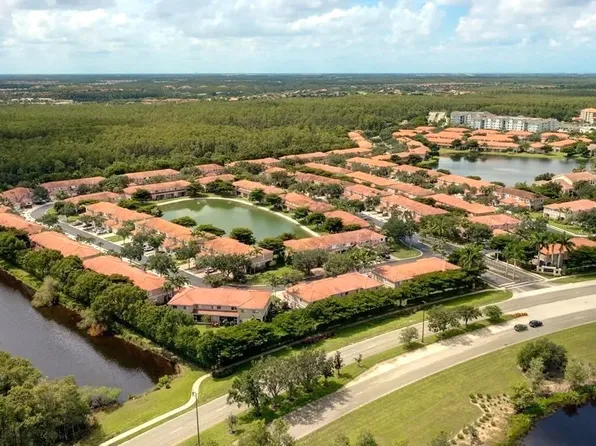 10009 Salina St, Fort Myers, FL 33908