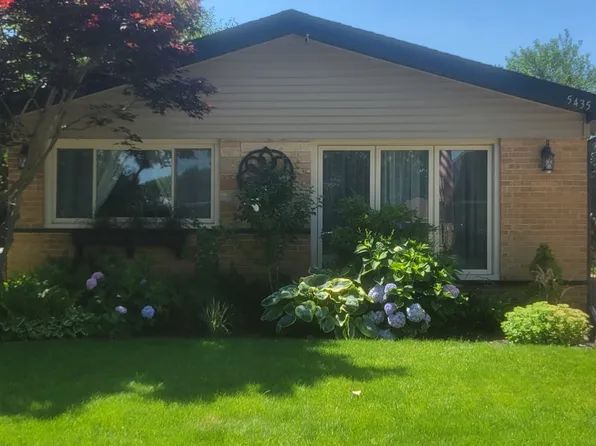 5435 Reba St, Morton Grove, IL 60053