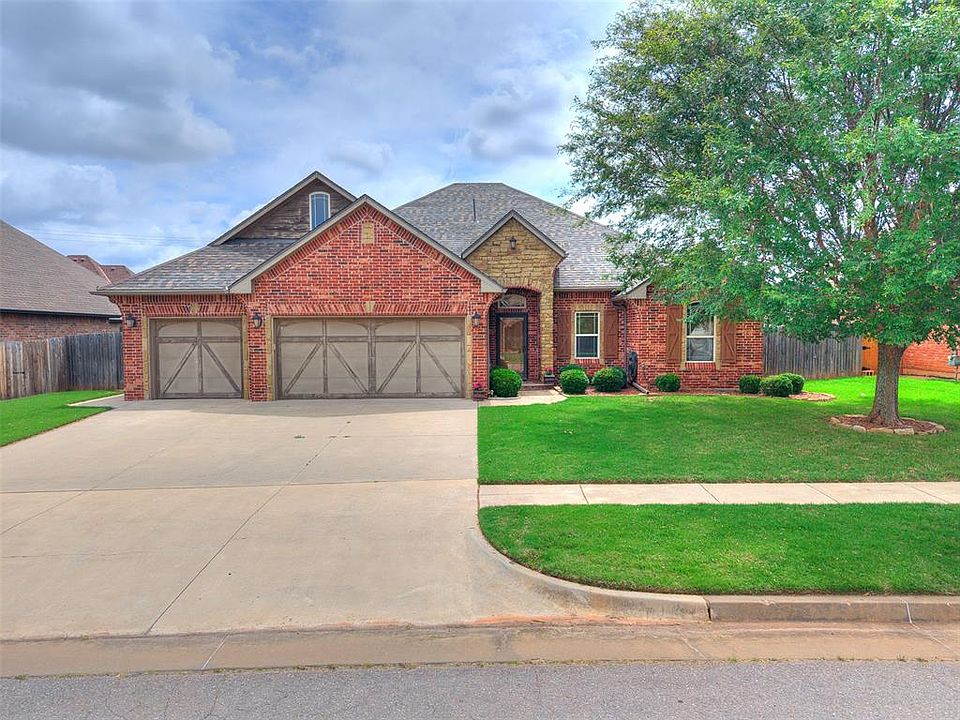 1st image of 6104 Bentley Dr