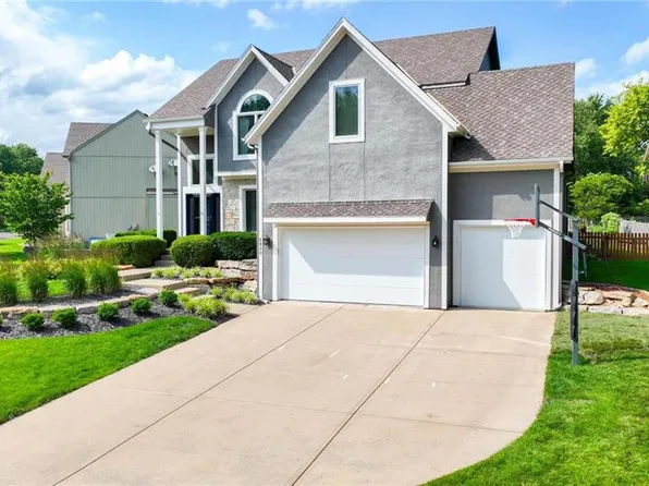 5920 W 153rd St, Overland Park, KS 66223