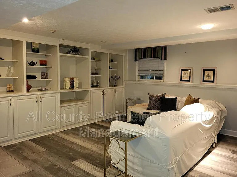 1311 Mile Post Dr — Photo 7