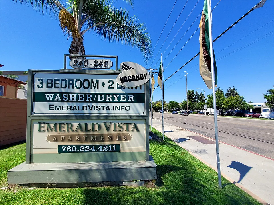 Emerald Vista Apartments