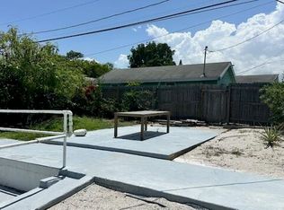 913 N B St, Lake Worth, FL 33460