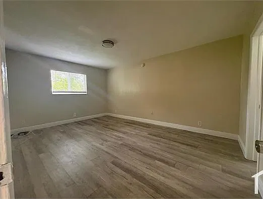 3 bed, 1250 sqft, $2,700 — Photo 4