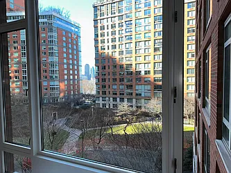 Rented by Coldwell Banker Warburg