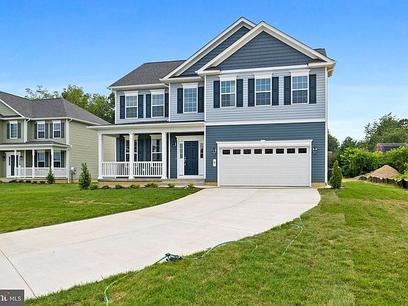 4th image of 9 Candleberry Dr