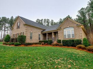 417 Beech Bluff Dr, Mount Holly, NC 28120