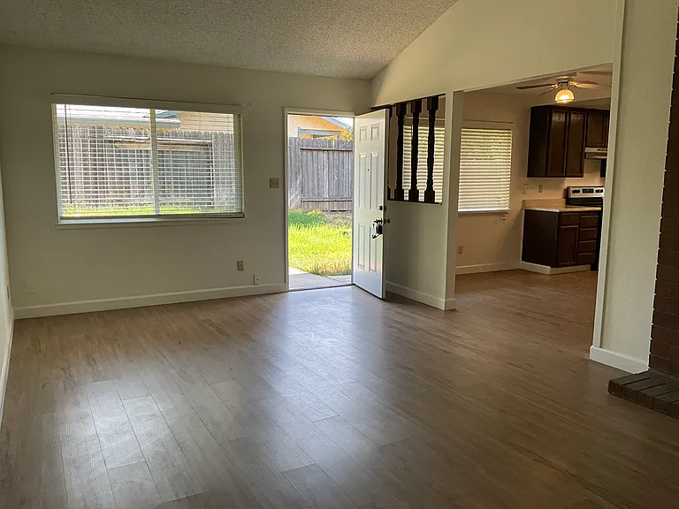5809 Hazel Ave — Photo 5