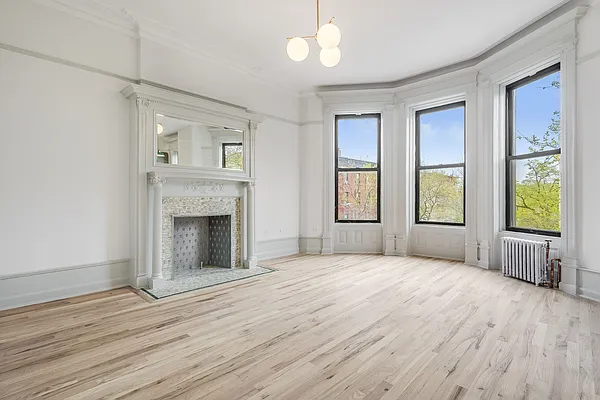 Rented by Compass | media 6