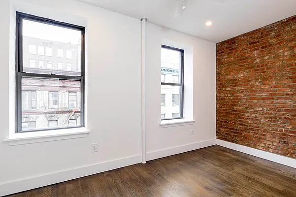 Rented by Compass | media 24