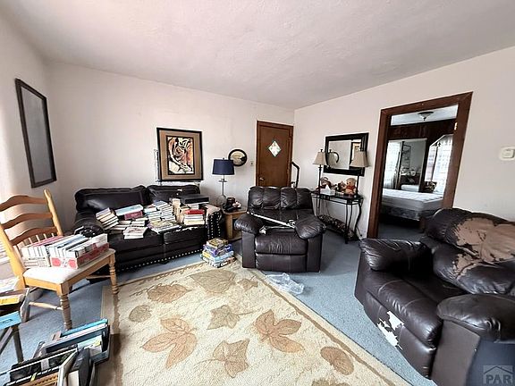 3rd image of 410 Canal Rd