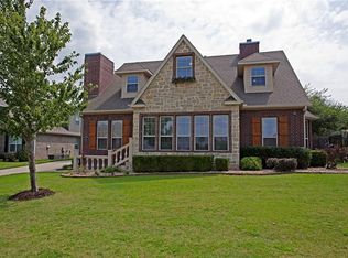 255 Angel Falls Ln, Springdale, AR 72762