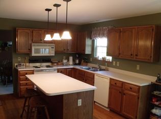 6921 Pleasant Ridge Dr SW, Cedar Rapids, IA 52404