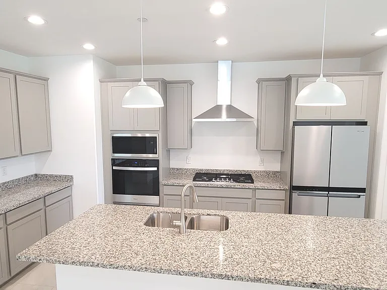 13573 W Shifting Sands Dr — Photo 4