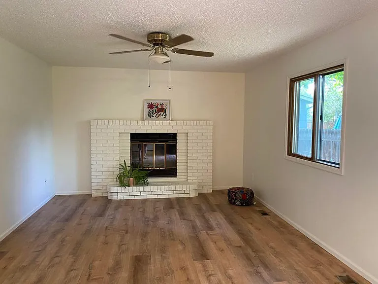 824 Coronado Ave — Photo 13