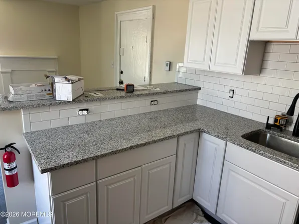 178 Broad St APT C, Keyport, NJ 07735