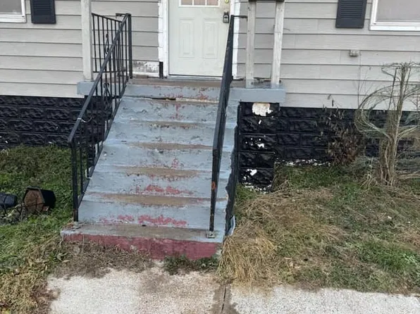826 N 82nd St, East Saint Louis, IL 62203