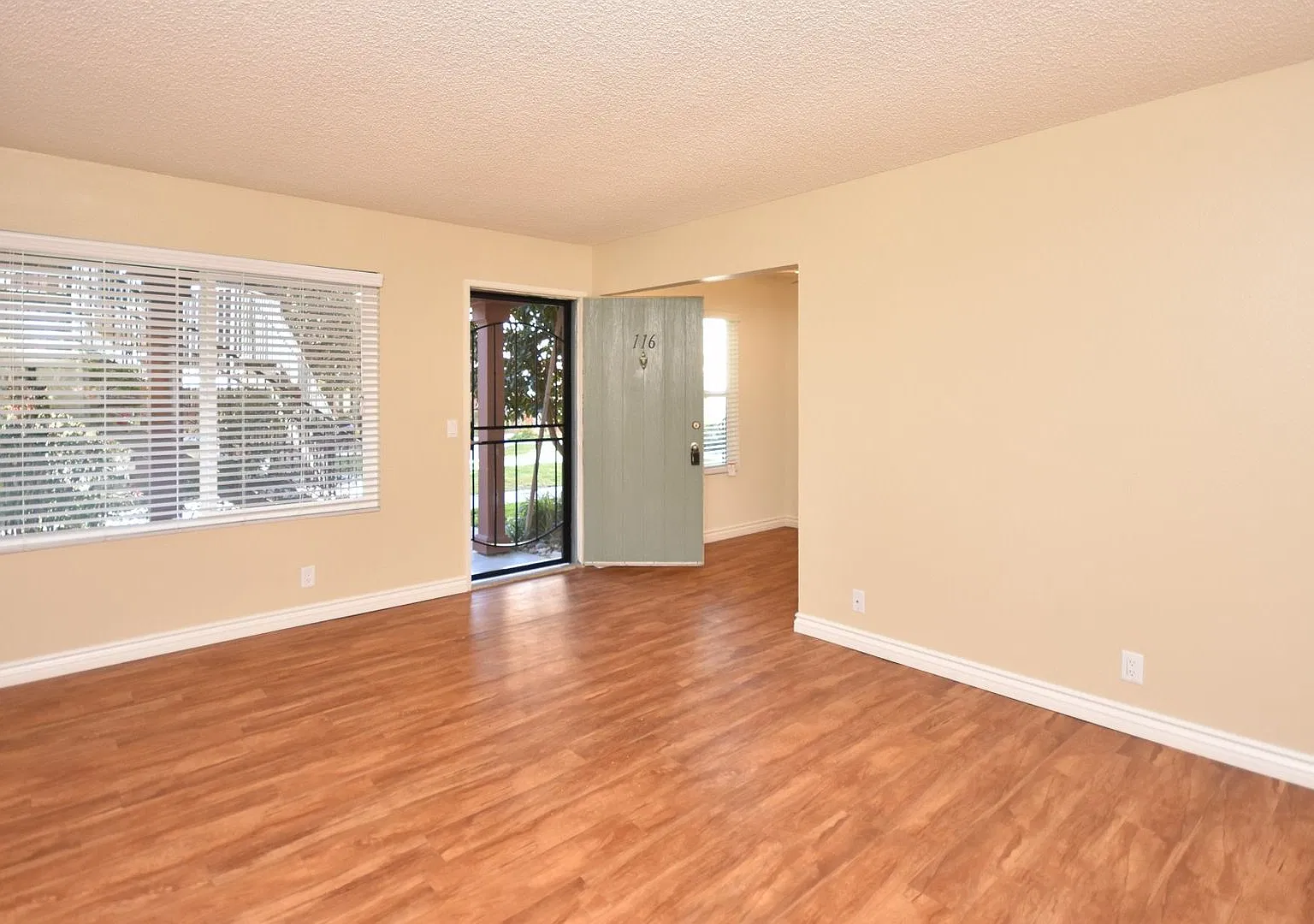 Villas de Laura Apts — Photo 1