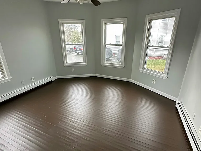 121 Hale St #1 — Photo 3